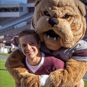 Meet your Posher, Joshua